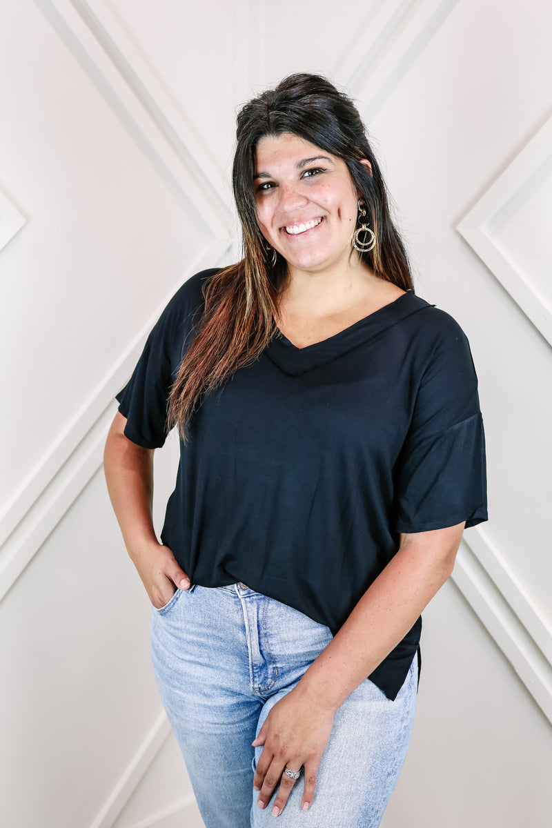 PLAIN BLACK TEE (PLUS)